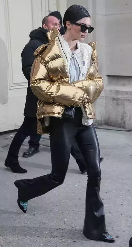 拒绝臃肿冬天最薄的保暖衣,好看又不显臃肿的羽绒服