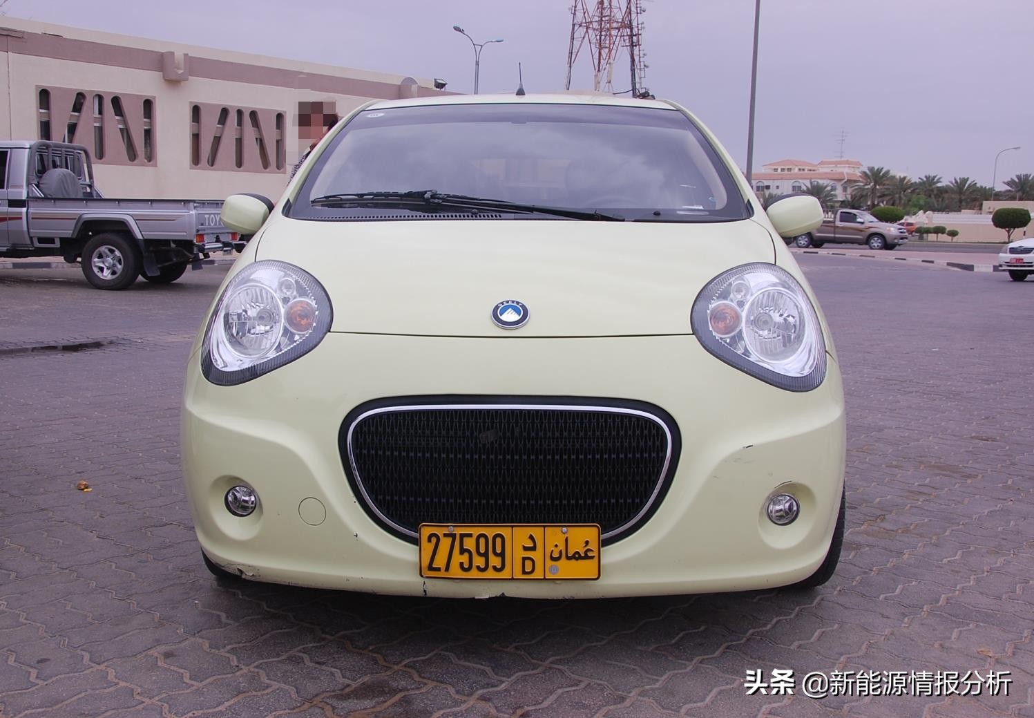 闃挎浖鏃ヨ鍗椾含,闃挎浖琛楀ご闅忔媿