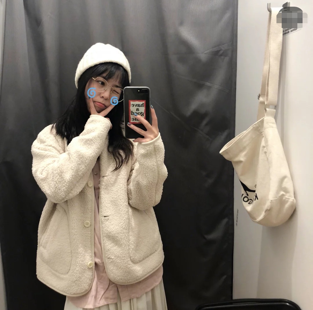 去照相馆拍照怎么选服装拍才好看,旅游拍照怎么穿搭衣服好看