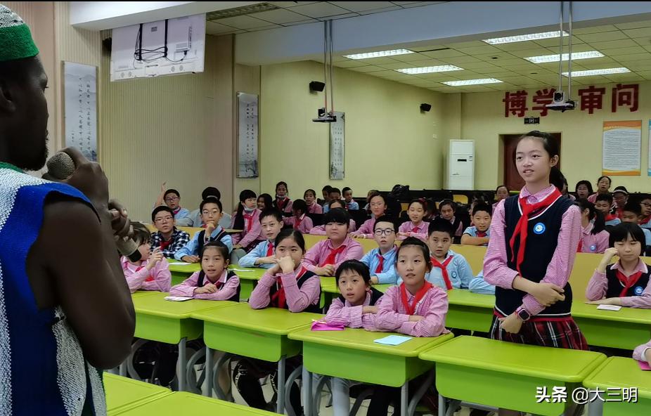 家校合作进行德育渗透,家校合作培养学生爱国主义思想