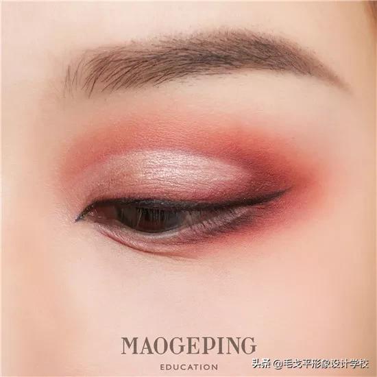 眼妆教程眼妆怎么画显大又干净,眼妆教程手把手教你画眼妆