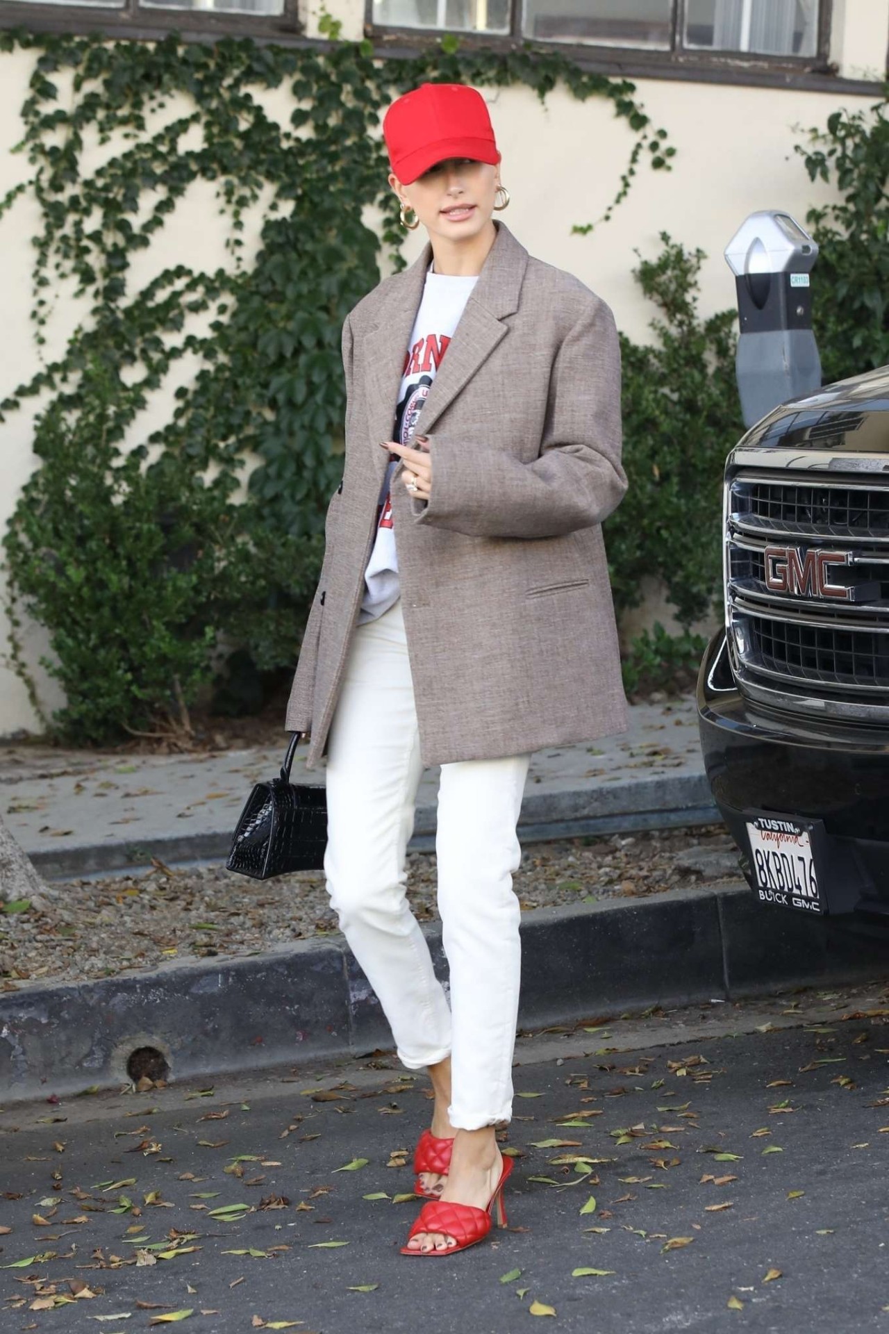 腋下包女款新款,明星同款腋下包推荐