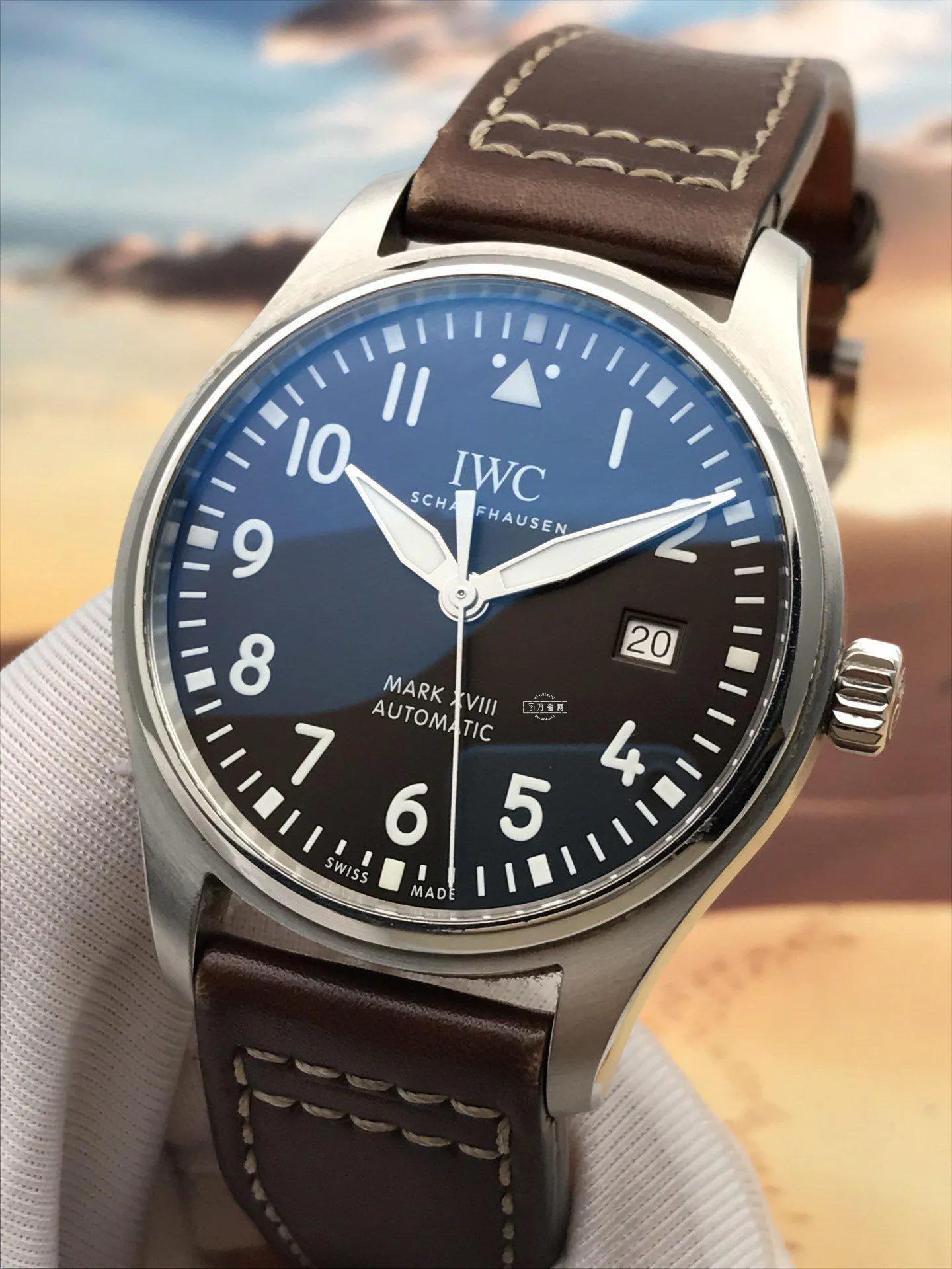 万国沛纳海百年灵,万国欧米茄沛纳海哪个档次高