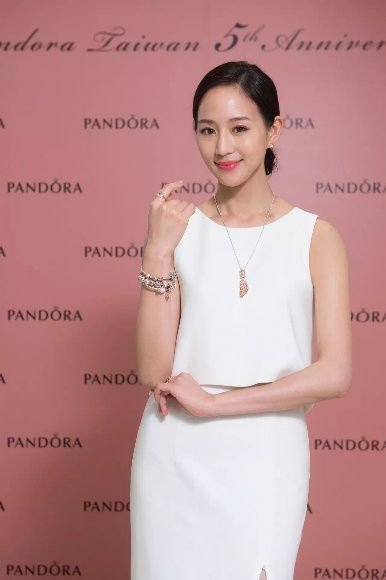 不同颜色的潘多拉有什么区别,经典潘多拉和顶级潘多拉区别