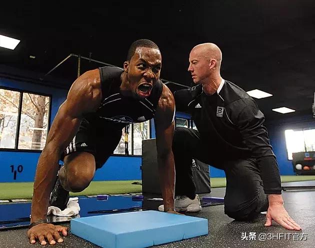 离心训练到底有什么神奇的作用,离心训练方法是什么