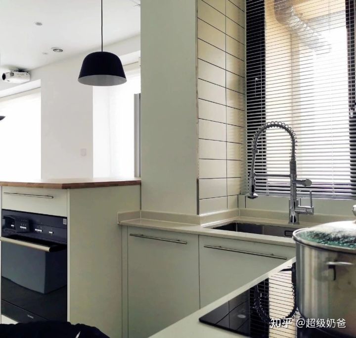 她买下40㎡自己住,功能一个不少,却能住出100㎡的宽敞