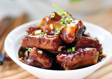 萝卜红烧排骨排骨软烂不柴的秘方,红烧排骨这样做味道鲜美软烂脱骨