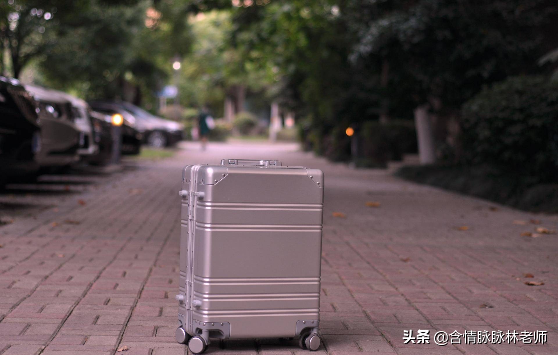 行李箱是我们旅途的记忆,人在旅途旅行在路上