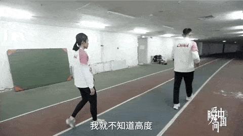 汶川地震幸存独臂女孩完整版,汶川地震幸存者男孩夺残奥会金牌