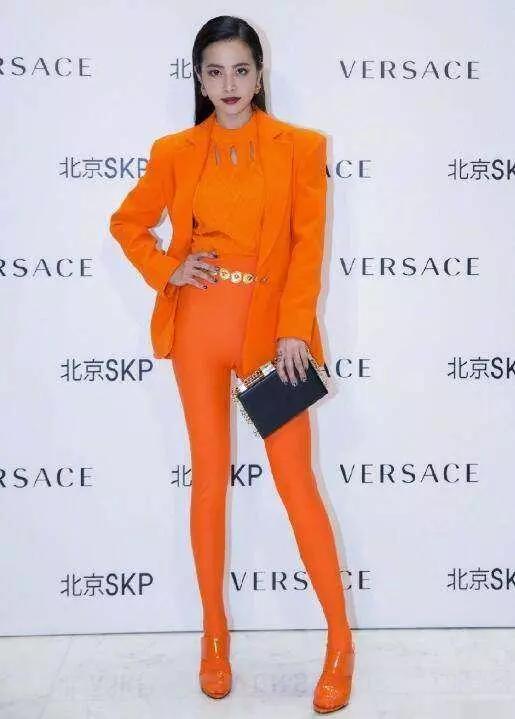 蔡依林身穿破洞裤,蔡依林太敢穿