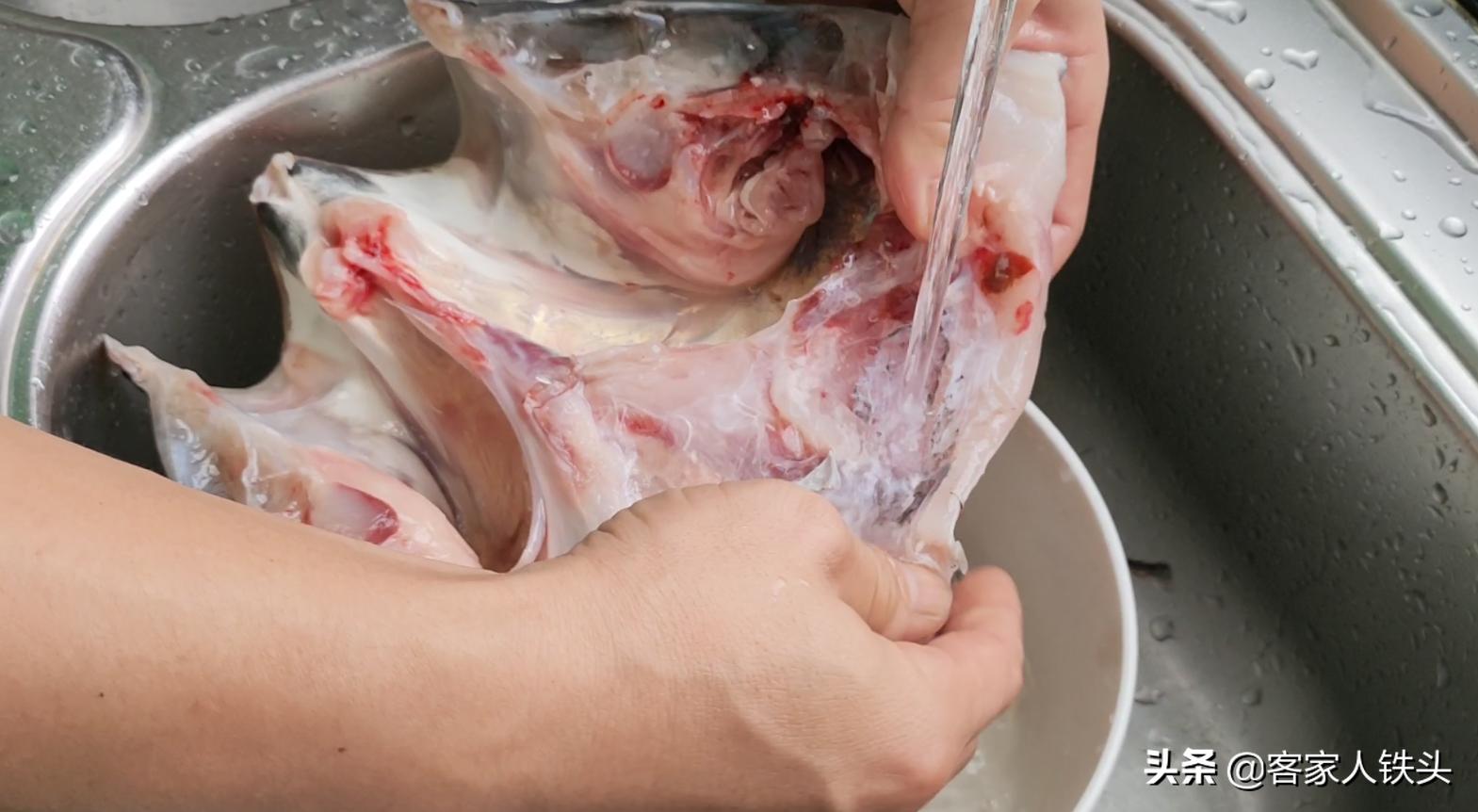 家常炖鱼头一定要油煎吗,煎好的鱼头怎么做比较好吃