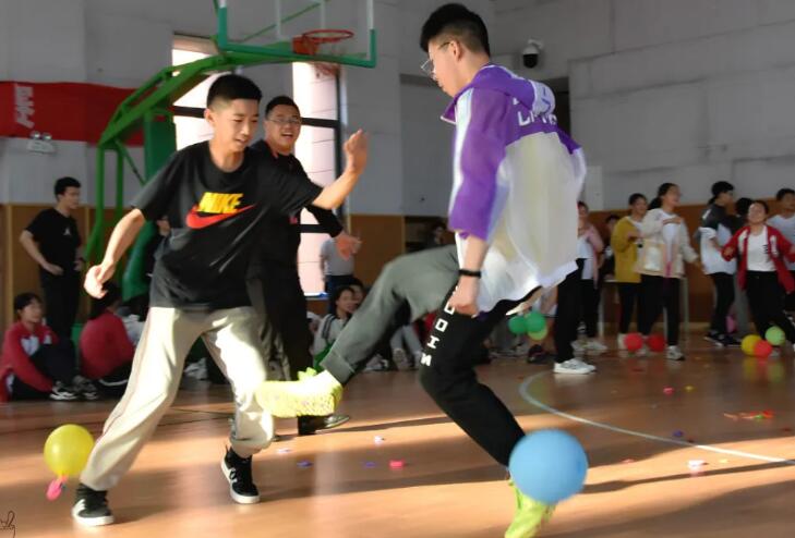 趣味运动会一起燃烧卡路里,趣味运动会运动添活力