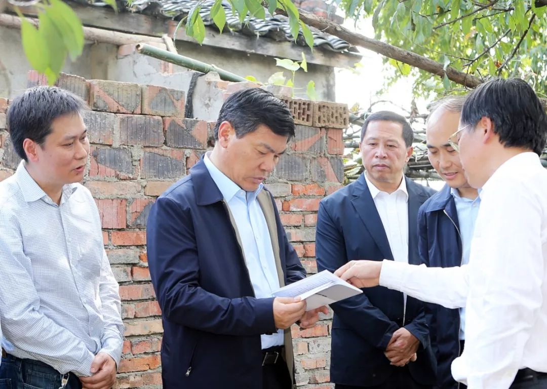 成都市长带队“攻略”垃圾分类，一起玩转“新时尚”！