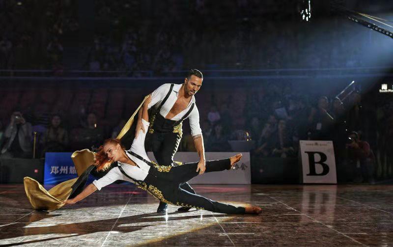 黑池国标舞大赛,黑池国标舞冠军表演