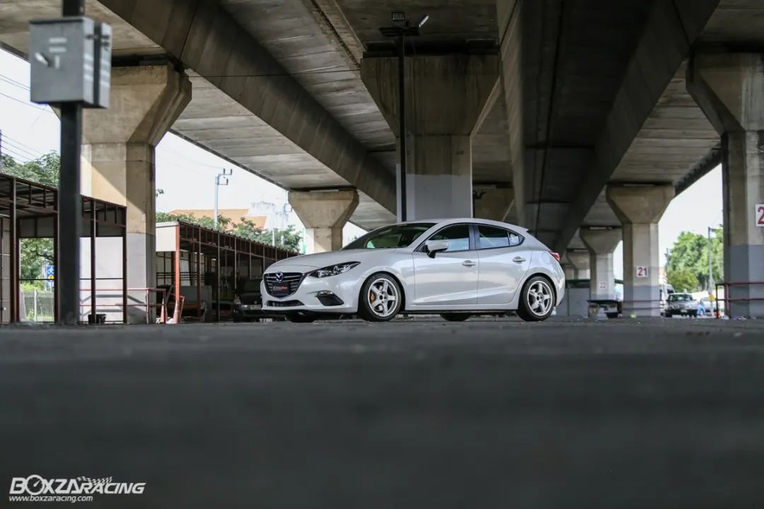 马自达平平无奇的车,平平无奇3v3试驾