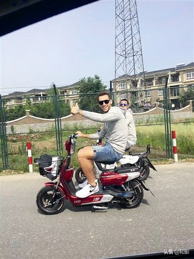 谢霆锋朴树,谢霆锋谭维维周杰伦