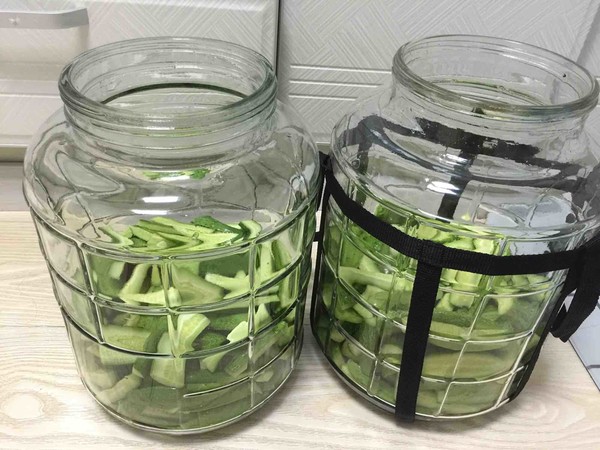 新蒜老了如何腌糖蒜,新蒜腌制糖醋蒜的简单做法