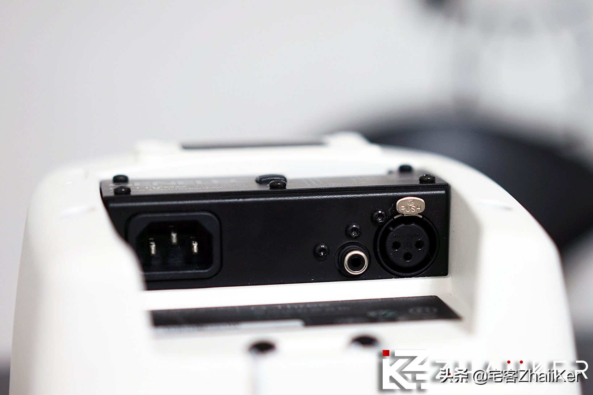 真力 G 系列 x 安桥 TX-RZ730 搭建 5.1.2 家庭影院体验