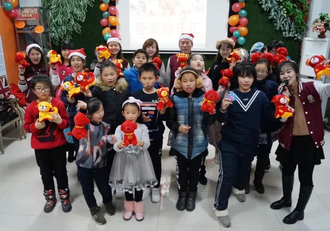 涓逛笢鑻遍箯鍥介檯鏁欒偛,鑻遍箯鍥介檯