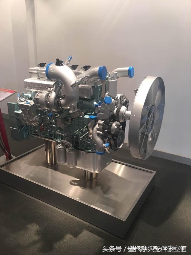 重卡天然气牵引车的操作,重汽天然气牵引车的弊端