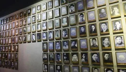 中国的五星红旗到底有多么强大,来感受一下五星红旗有多震撼人心