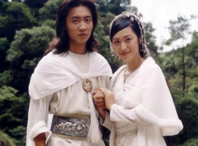 鹿鼎记女主角现况,鹿鼎记2014版的女主角变化