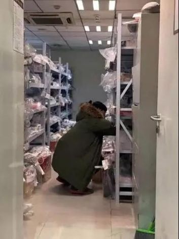 “代购”“厨子”“保洁”“学生”集齐一身，免税人全员出击