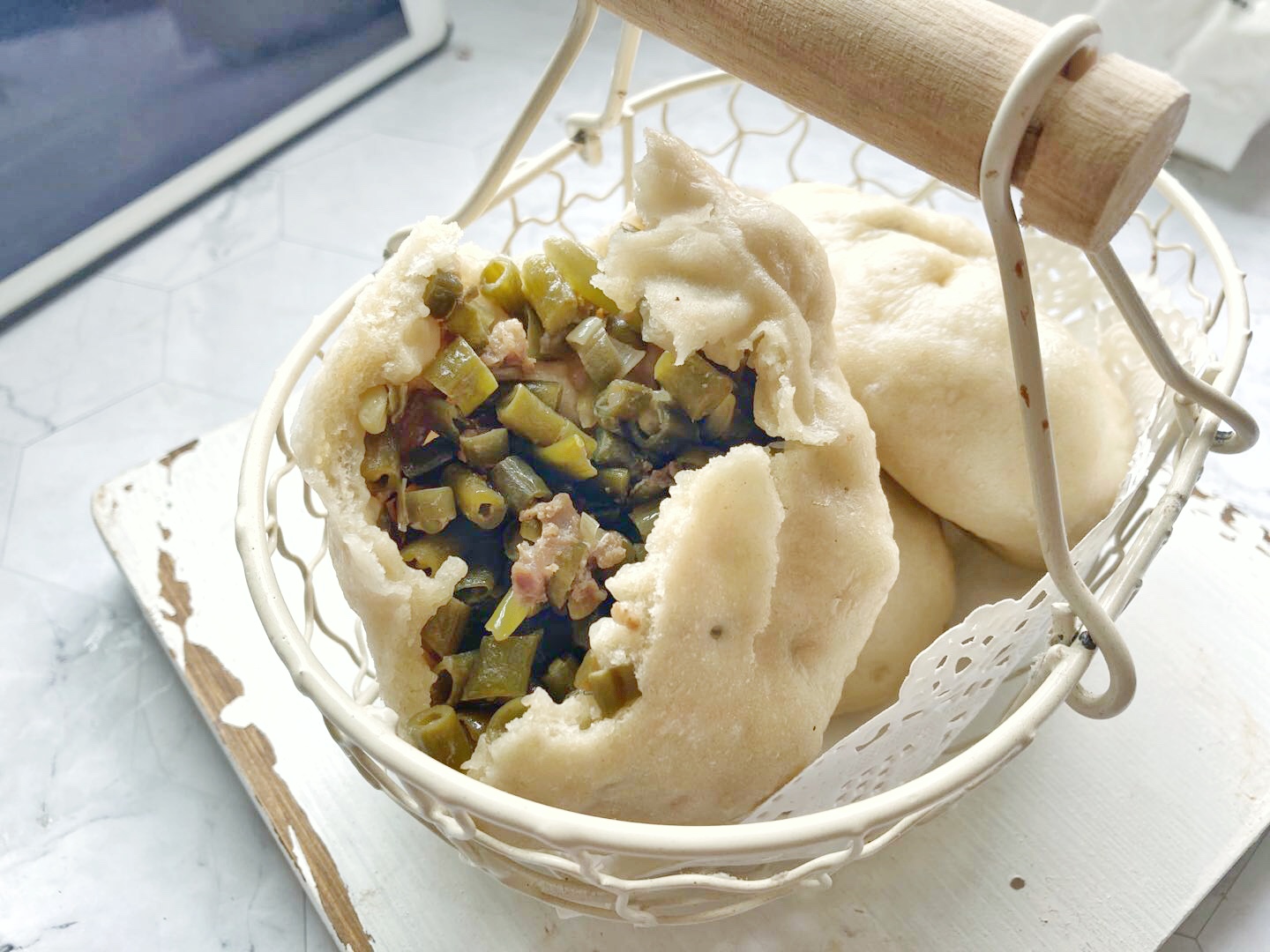 酸豆角香菇肉包,酸豆角肉包子正宗做法