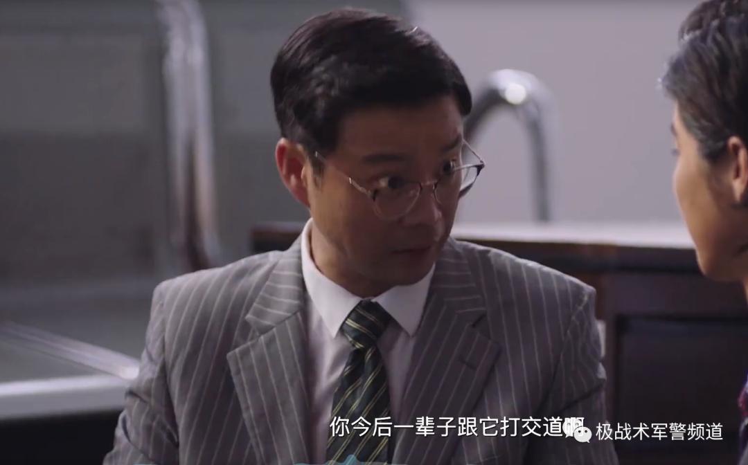 光荣使命国产射击游戏视频,穿越火线为啥到了荣耀就输