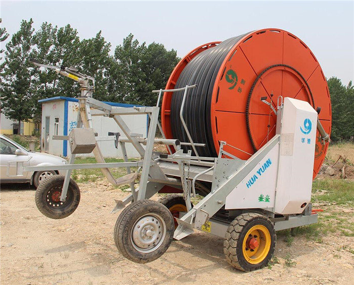 西美喷灌机和华源喷灌机哪个好 (指针喷灌机和平移式喷灌机)