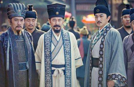 此人对赵匡胤说：10月20日晚上若是晴天，你可延寿10年