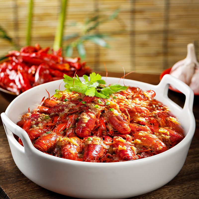 用最简单的食材做出美味的小龙虾,小龙虾怎么做才好吃家庭版的