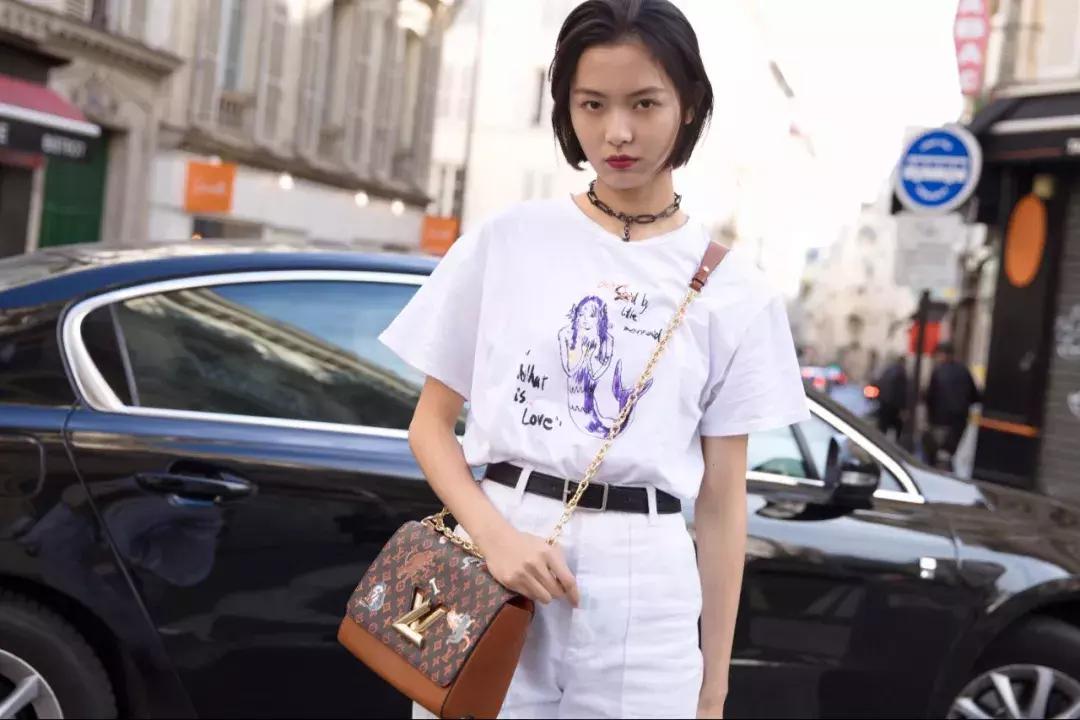 能让唐嫣和张曼玉撞款的，也只有这个包了！