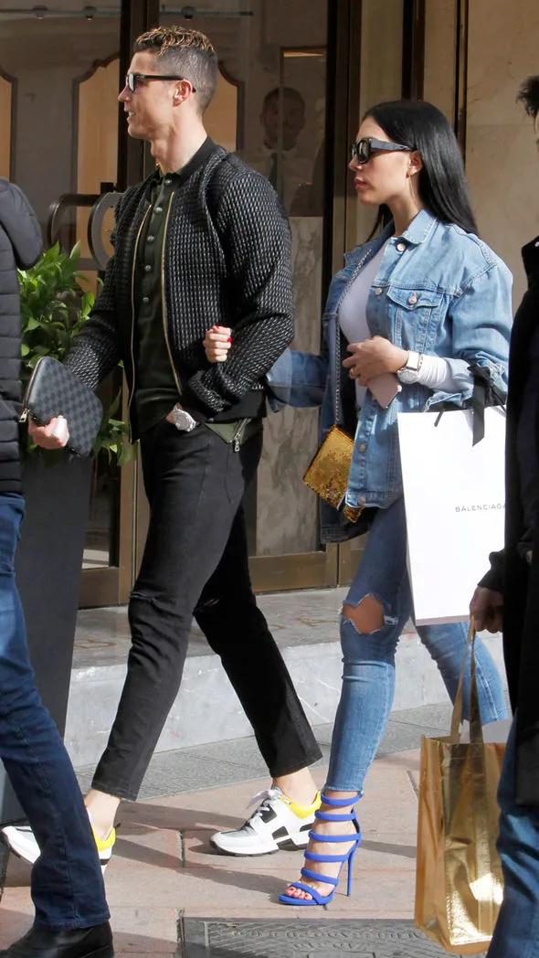 世界公认足球十大帅哥排行,足球界最帅的是谁