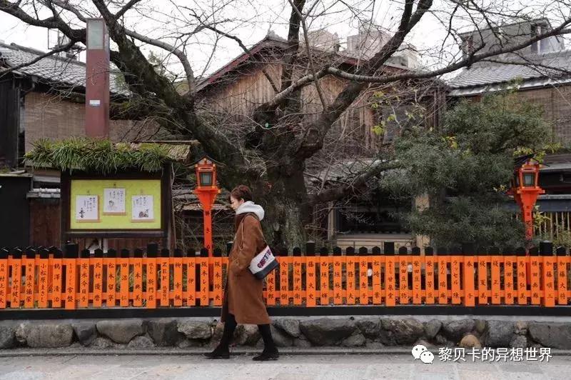 她们说穿过最满意的一件大衣，是这件！