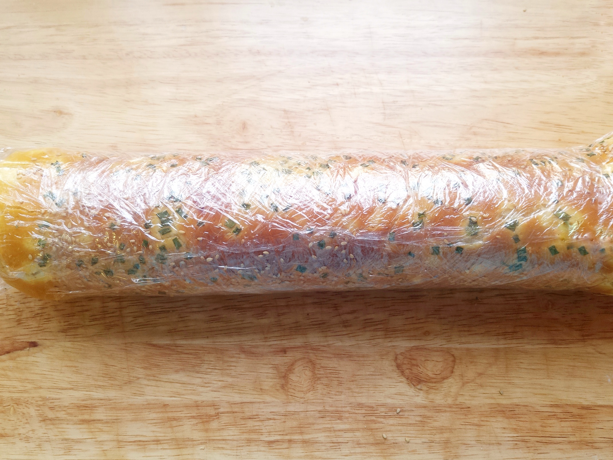 肉松蛋糕卷怎么烤不开裂,柔软不开裂香葱肉松蛋糕卷