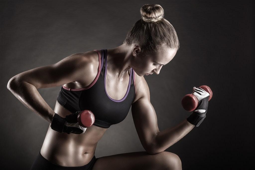 麒麟臂手臂粗怎么减最快瘦下来,如何将自己的小细胳膊练成麒麟臂