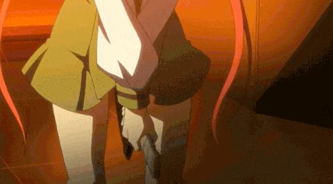 二次元妹子的胸口能掏出多少东西？