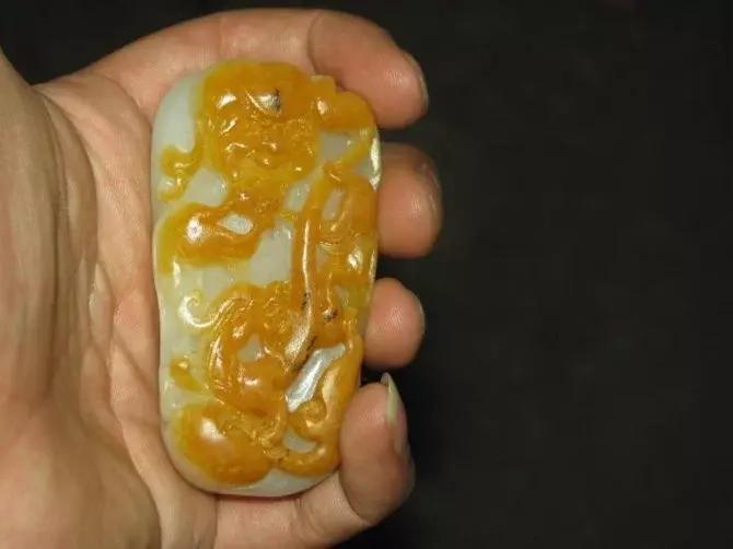 和田玉简单辨别真假方法,和田玉真假辨别最简单方法