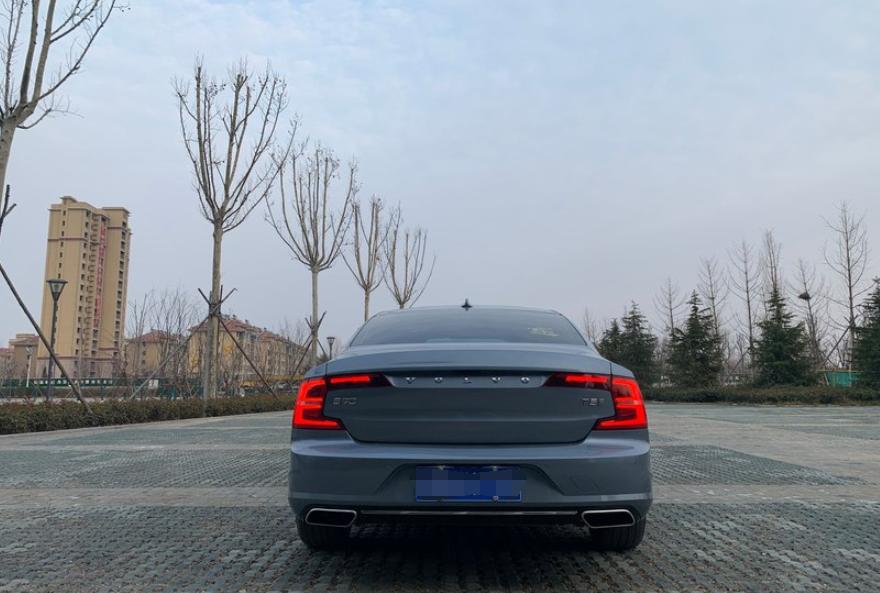 沃尔沃s90t8一年用车成本,奥迪a6跟沃尔沃s90后期用车成本