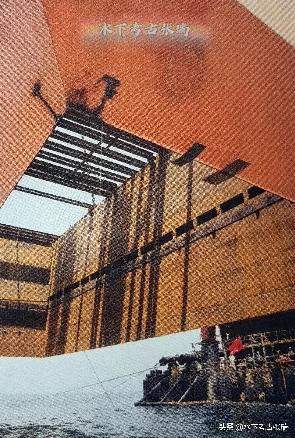 南海一号沉船底部发掘视频,南海一号沉箱打捞