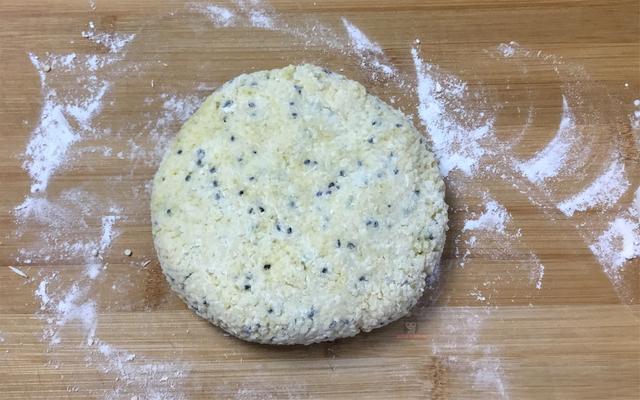 用一点小米怎么做小米锅巴,一碗小米教你做出好吃的米饼