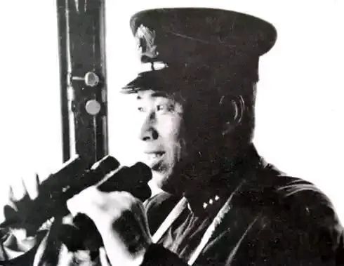 电影八佰里面的我军装备,电影八佰武器大盘点