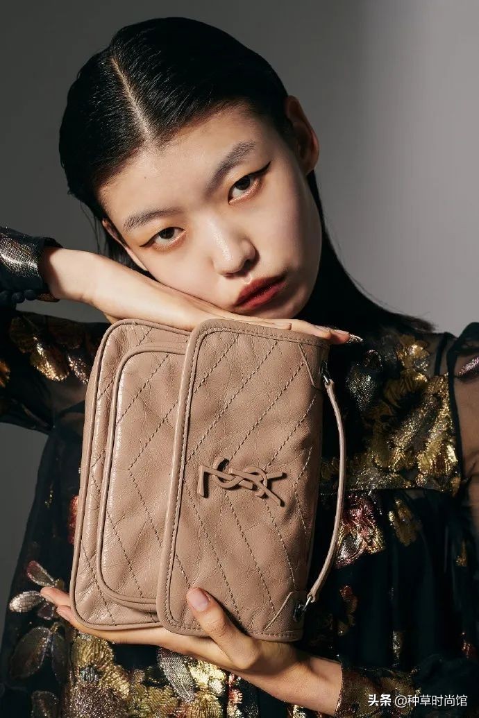 2021年爆款包包男,2021年什么品牌包包性价比高