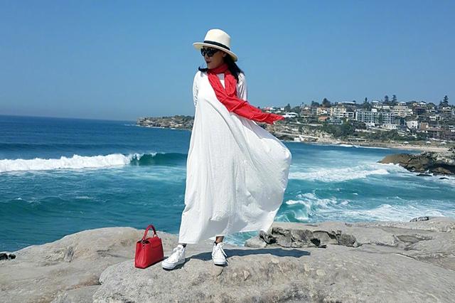 将《温柔美眉铿锵玫瑰》改唱成女足战歌，她用音乐彰显不屈斗志