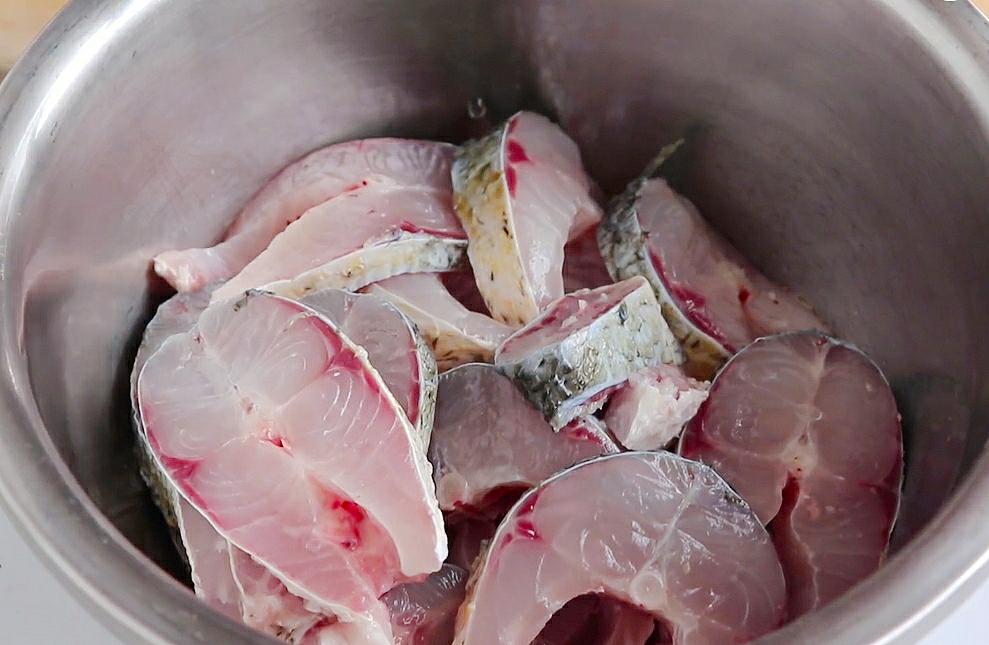 草鱼怎么炖才好吃又简单视频,草鱼怎么炖最好吃最简单