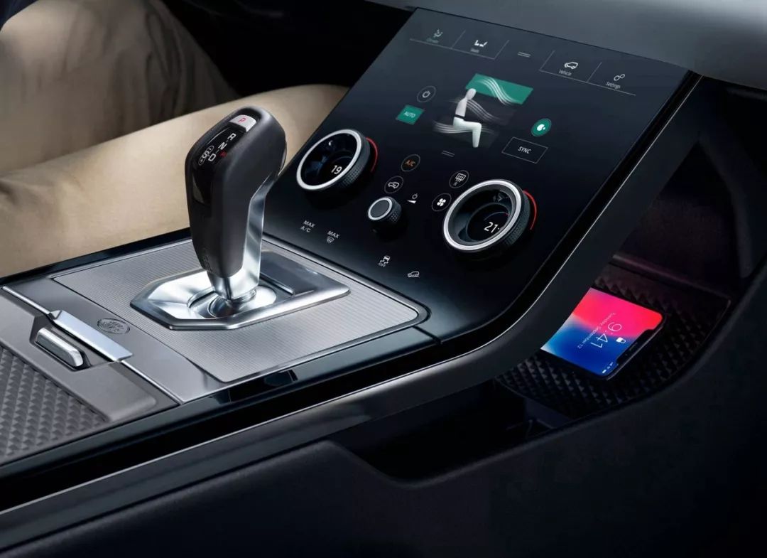 号称是同级最具科技感的豪华中型SUV，现在入手划算么？