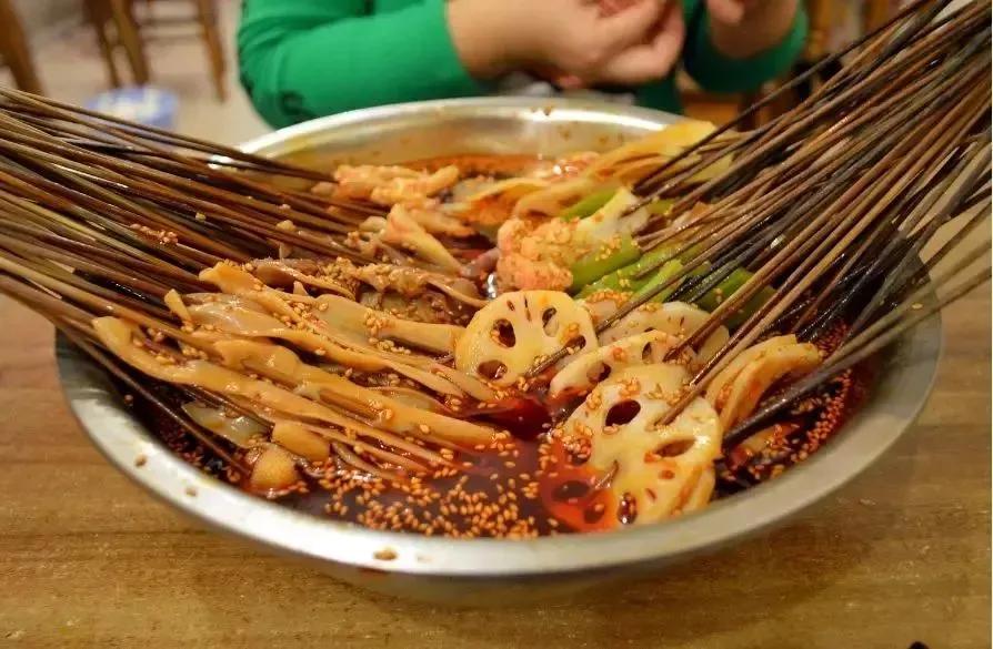 国内专坑游客的8条美食街,国内专坑游客的10条美食街