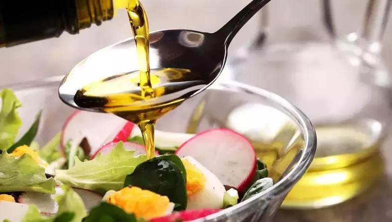 糖尿病患者吃什么油最好,糖尿病友科学吃油要讲究以下4点