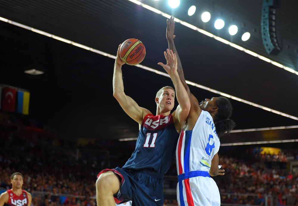 凯尔特人德里克怀特波波维奇,美国男篮波波维奇发布会